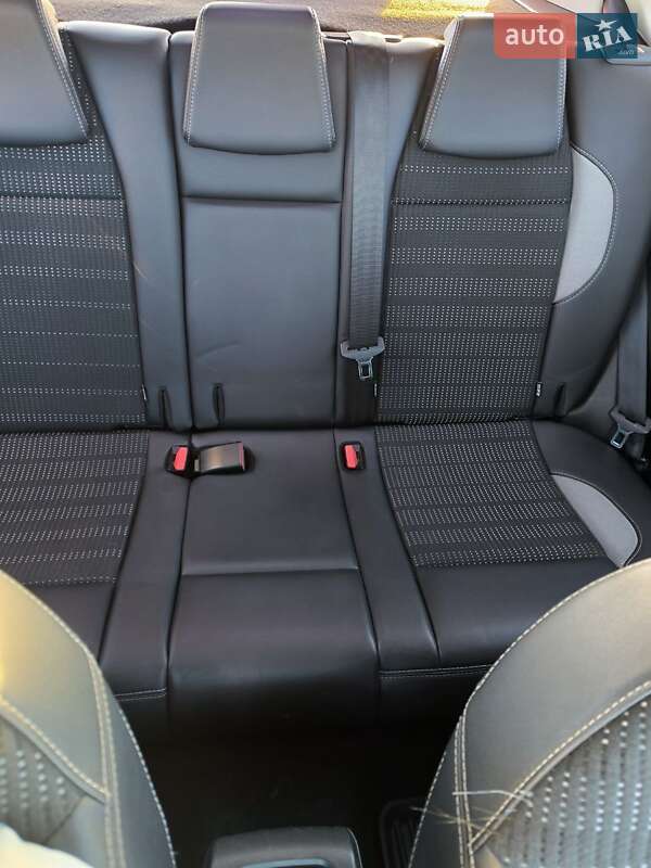 Внедорожник / Кроссовер Peugeot 2008 2014 в Львове