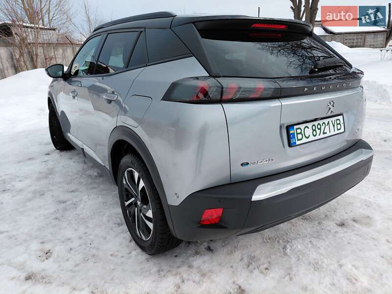 Внедорожник / Кроссовер Peugeot 2008 2021 в Шостке