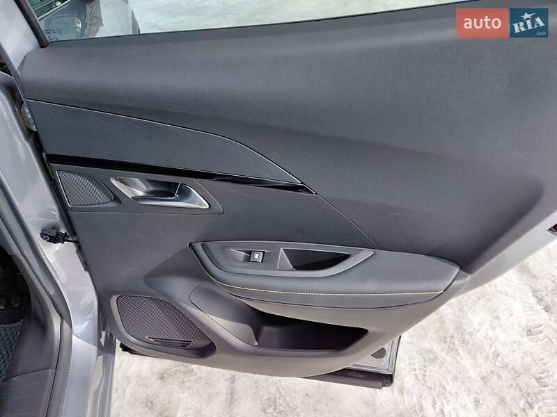 Внедорожник / Кроссовер Peugeot 2008 2021 в Шостке