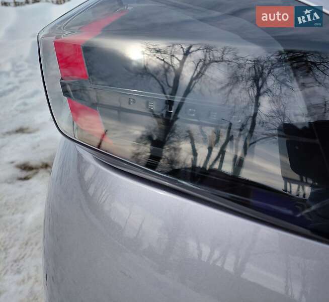 Внедорожник / Кроссовер Peugeot 2008 2021 в Шостке