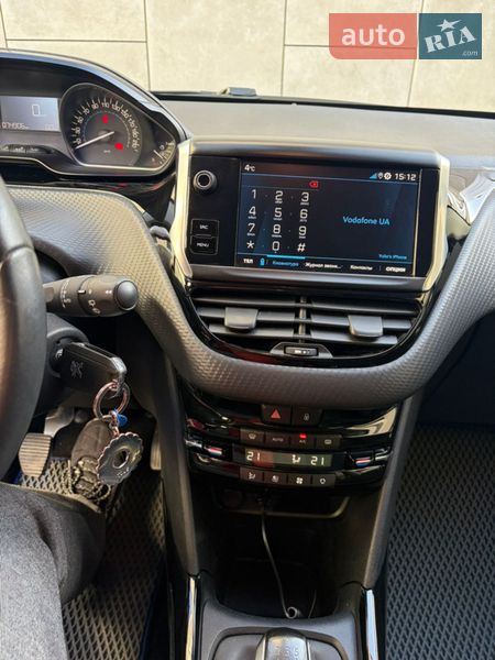 Внедорожник / Кроссовер Peugeot 2008 2019 в Киеве