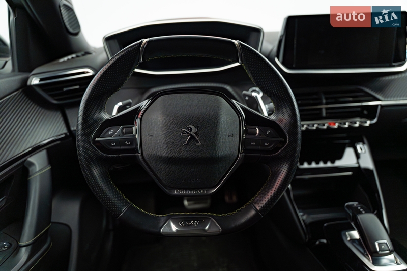 Внедорожник / Кроссовер Peugeot 2008 2020 в Киеве