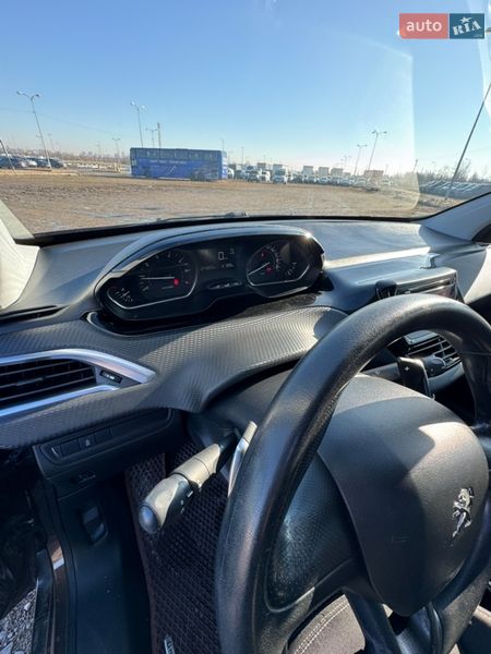 Позашляховик / Кросовер Peugeot 2008 2013 в Львові