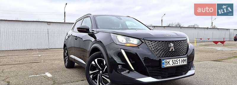 Внедорожник / Кроссовер Peugeot 2008 2021 в Киеве