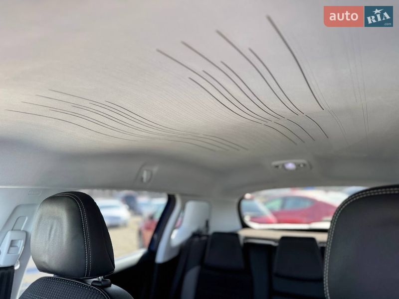 Внедорожник / Кроссовер Peugeot 2008 2015 в Стрые