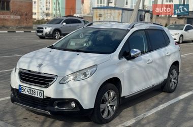 Внедорожник / Кроссовер Peugeot 2008 2015 в Ровно