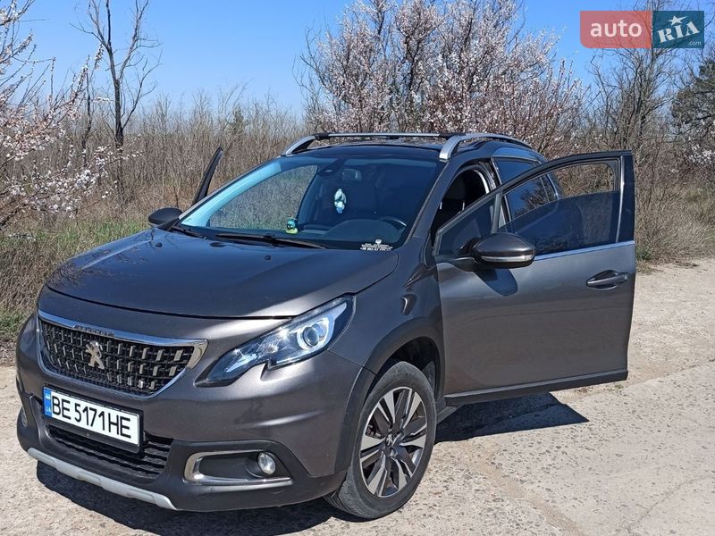 Внедорожник / Кроссовер Peugeot 2008 2016 в Николаеве