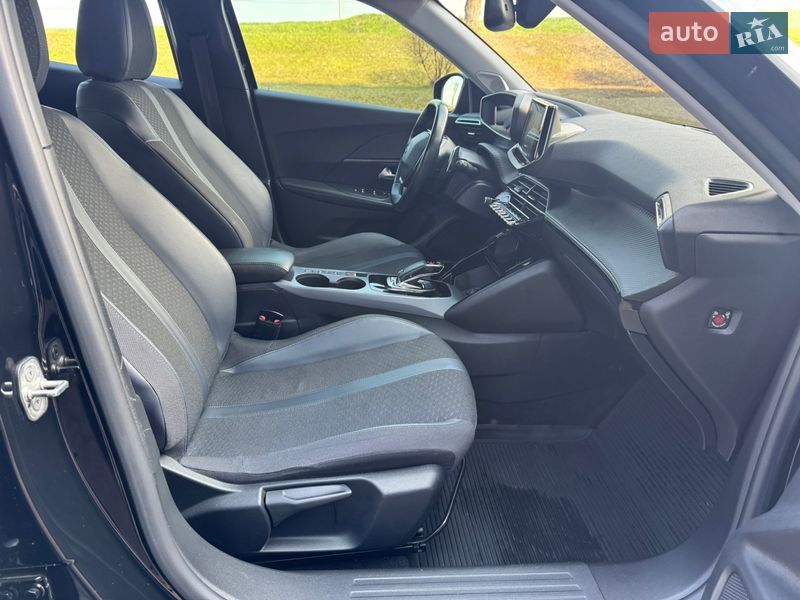 Позашляховик / Кросовер Peugeot 2008 2020 в Києві