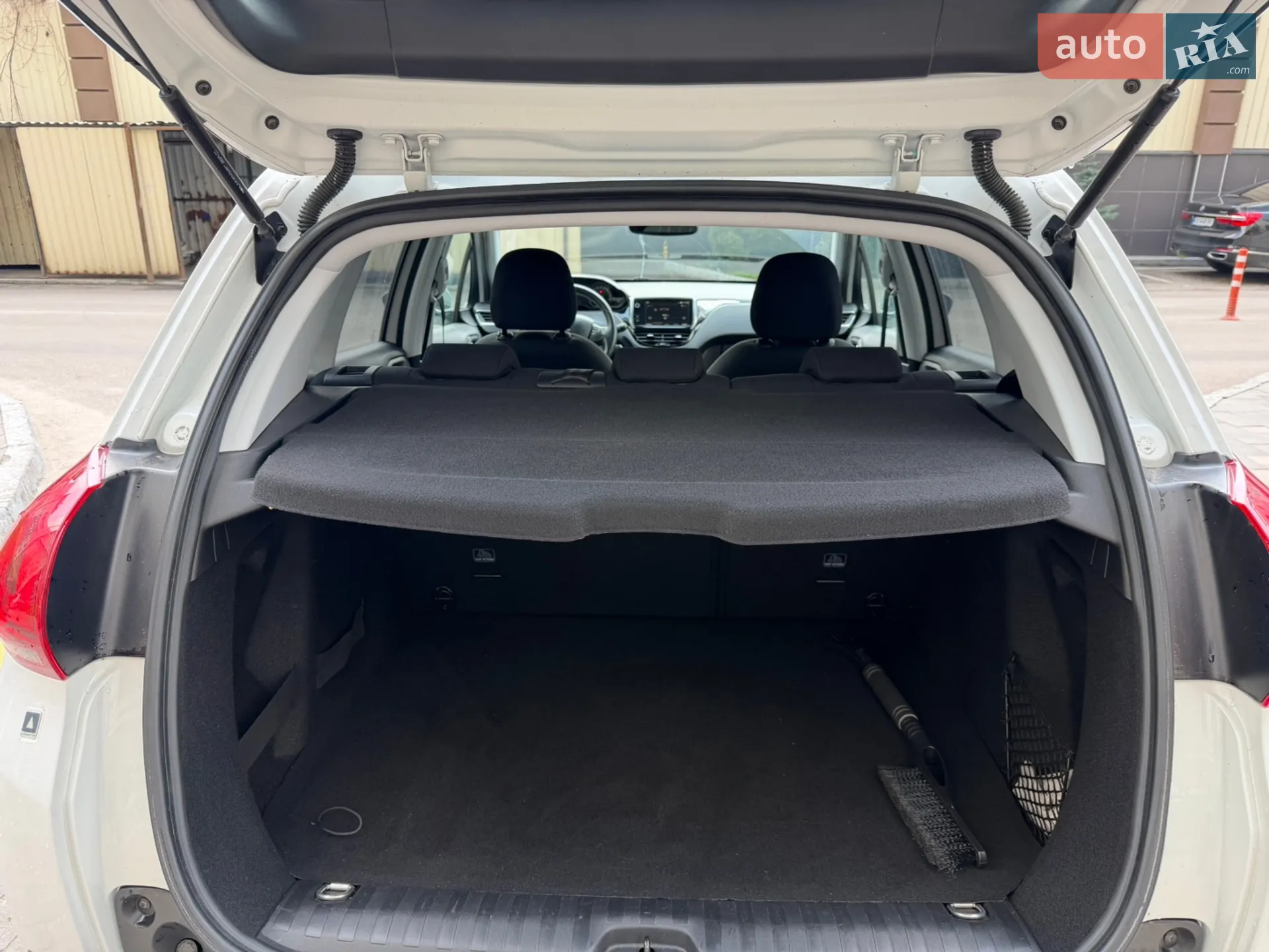 Peugeot 2008 2017 VIN VF3CUHNVTHY086316 фото оголошення 7 з 12