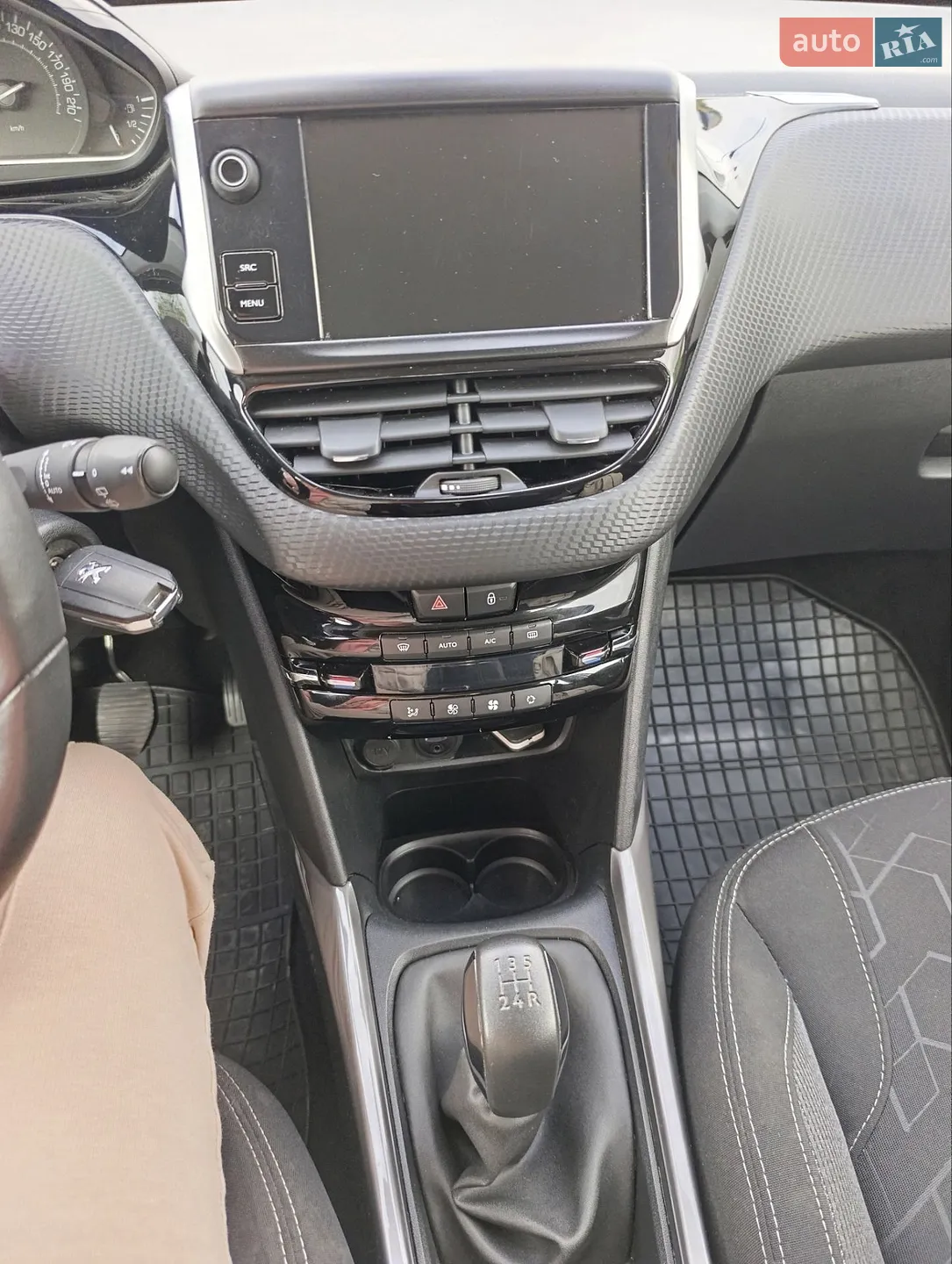 2018 Peugeot 2008 - мініатюра 14