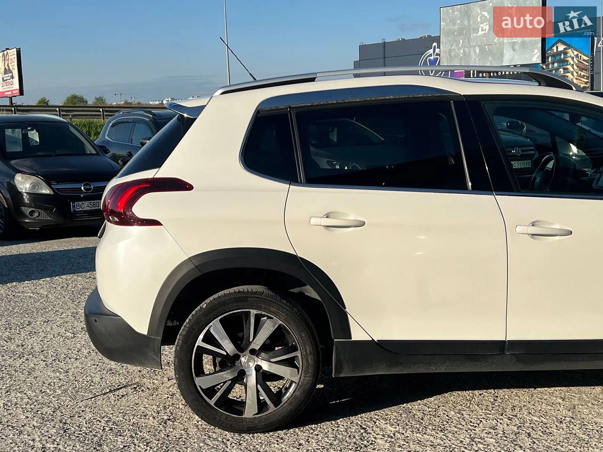 2019 Peugeot 2008 - мініатюра 8