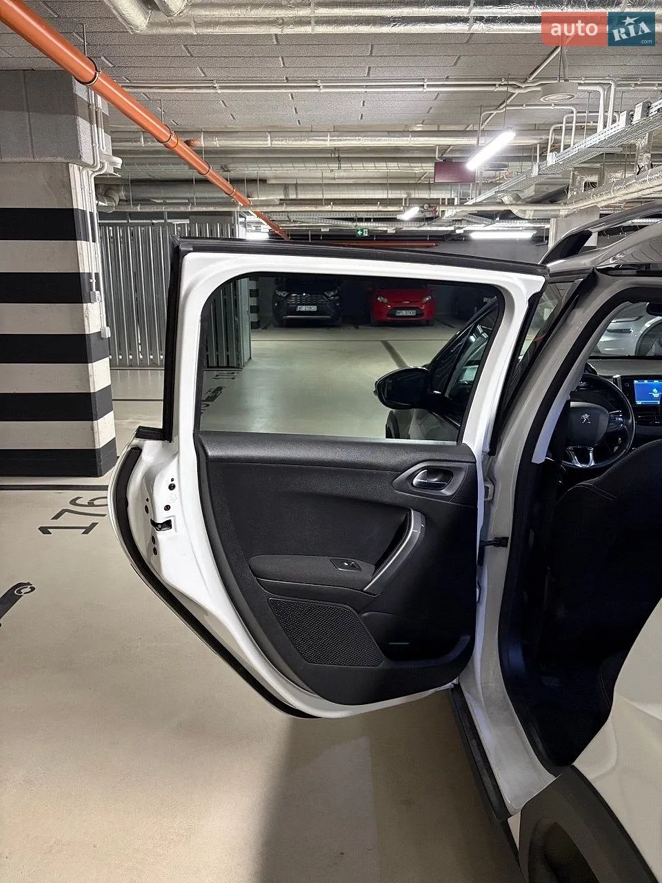 2018 Peugeot 2008 - мініатюра 4