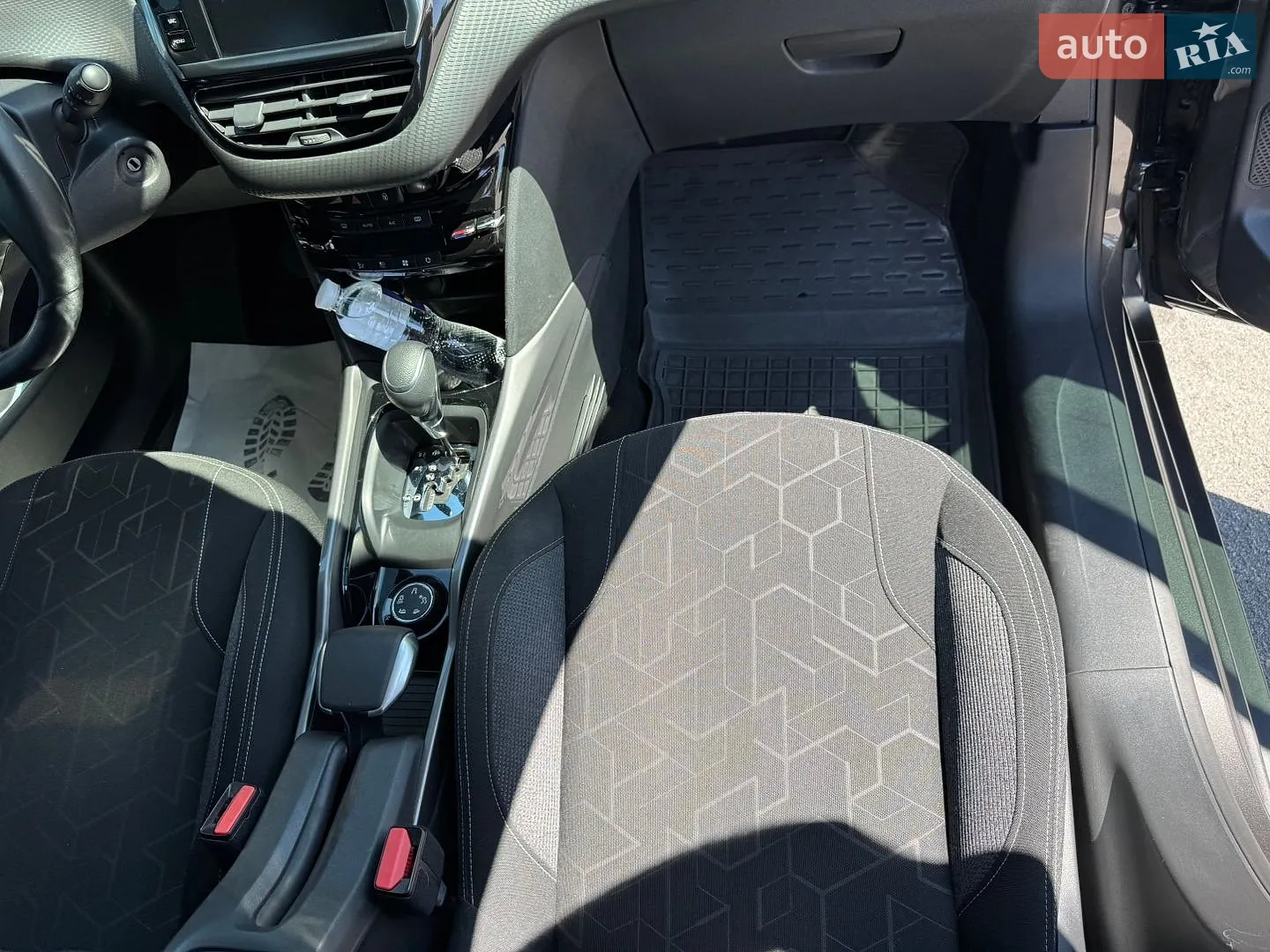 2019 Peugeot 2008 - мініатюра 11