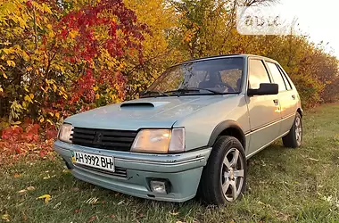 peugeot_205__420191027sx.webp