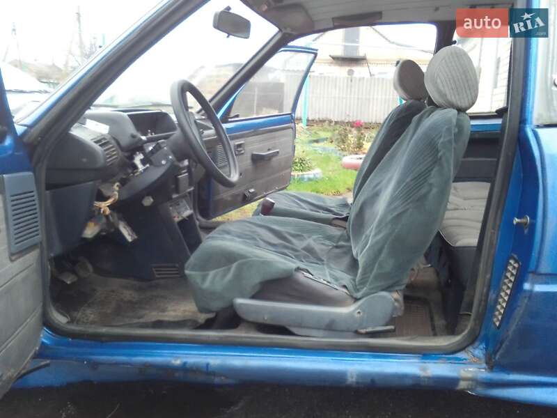 Хетчбек Peugeot 205 1985 в Покровському