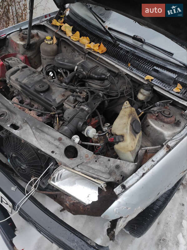 Хетчбек Peugeot 205 1986 в Києві