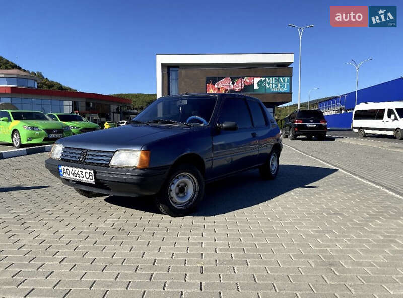 Peugeot 205 1987 Peugeot 205 1987
