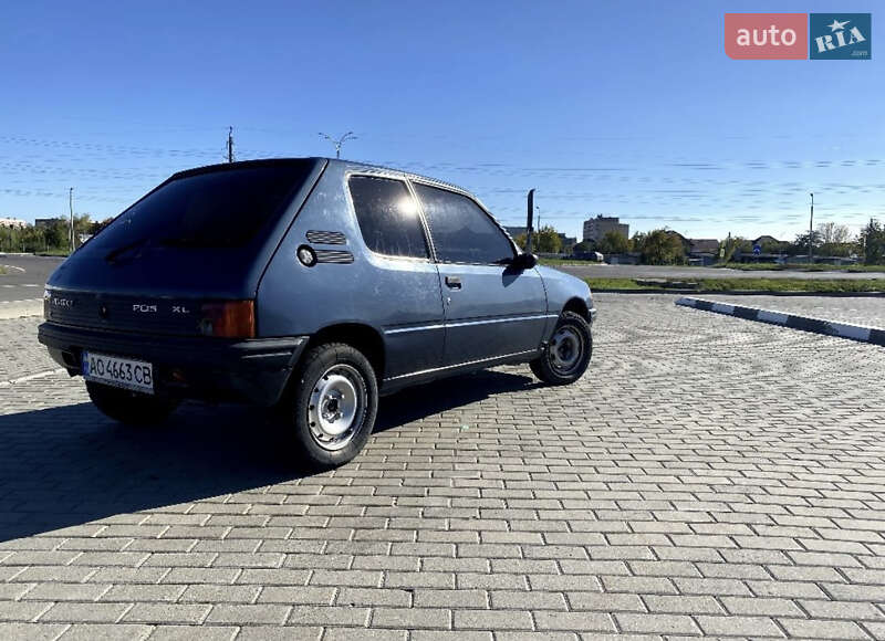Хэтчбек Peugeot 205 1987 в Мукачево