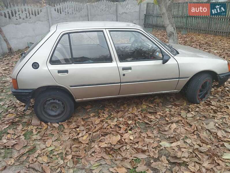Хэтчбек Peugeot 205 1988 в Новых Санжарах фото 2 Хэтчбек Peugeot 205 1988 в Новых Санжарах