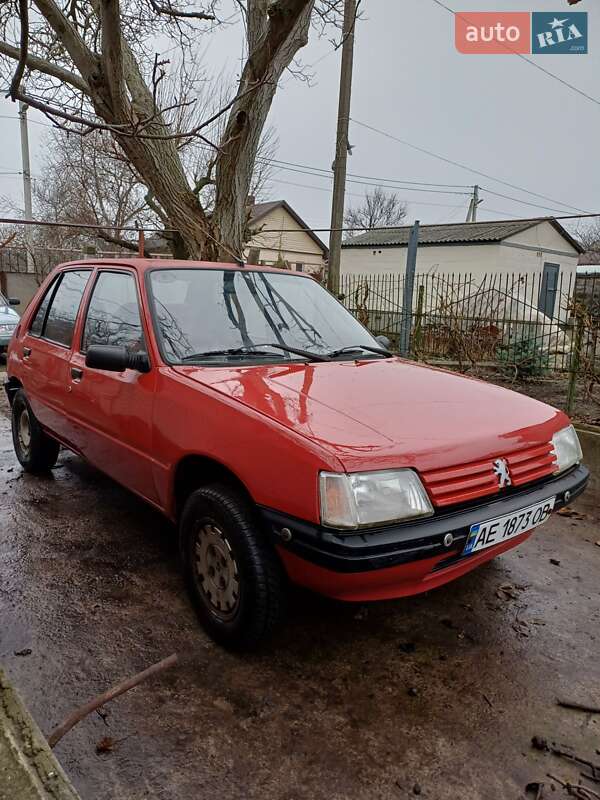 Хэтчбек Peugeot 205 1990 в Днепре