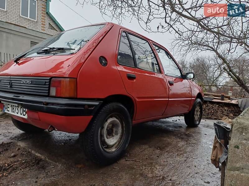 Хэтчбек Peugeot 205 1990 в Днепре