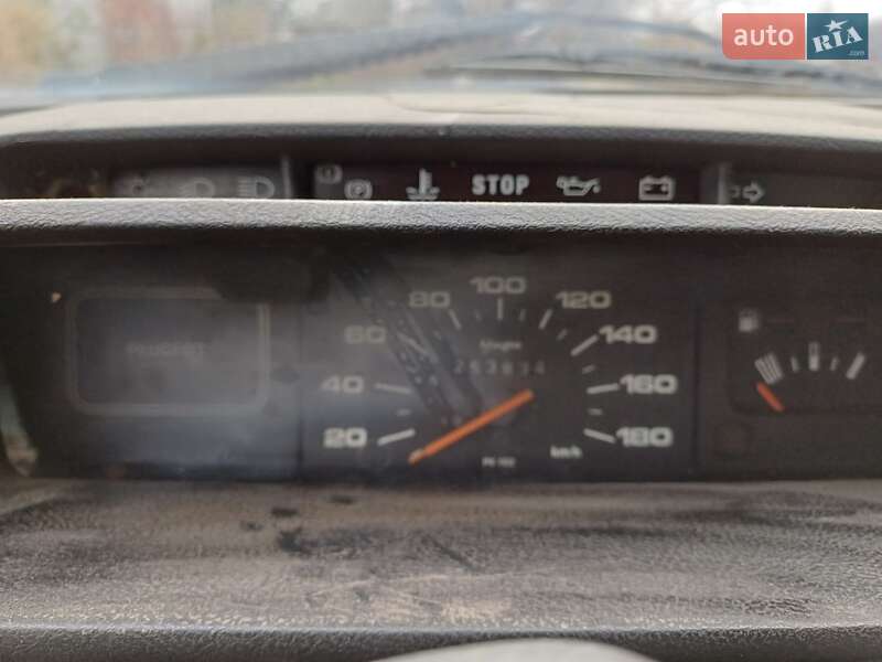 Хэтчбек Peugeot 205 1990 в Днепре