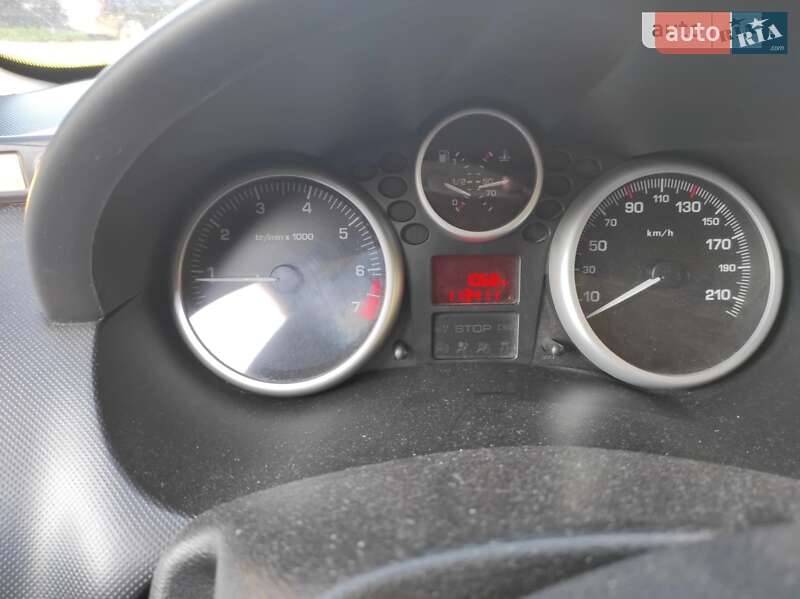 Хэтчбек Peugeot 206 plus 2009 в Киеве