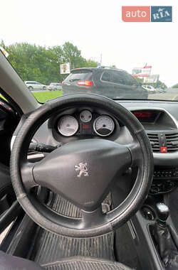 Хэтчбек Peugeot 206 plus 2010 в 