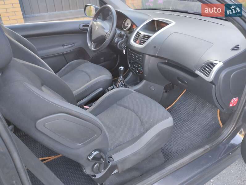 Хэтчбек Peugeot 206 plus 2011 в Луцке фото 8 Хэтчбек Peugeot 206 plus 2011 в Луцке
