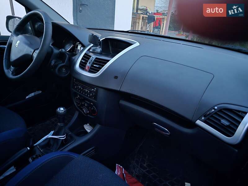 Хетчбек Peugeot 206+ 2012 в Києві фото 21 Хетчбек Peugeot 206+ 2012 в Києві