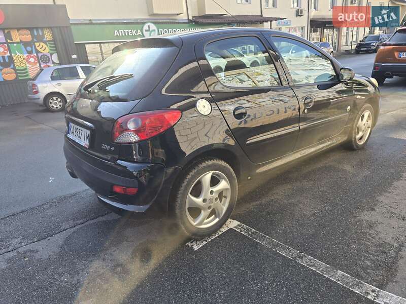 Хетчбек Peugeot 206+ 2012 в Києві фото 12 Хетчбек Peugeot 206+ 2012 в Києві