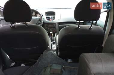 Универсал Peugeot 206 plus 2011 в  фото 9 Универсал Peugeot 206 plus 2011 в