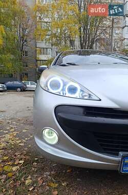 Хэтчбек Peugeot 206 plus 2010 в Никополе