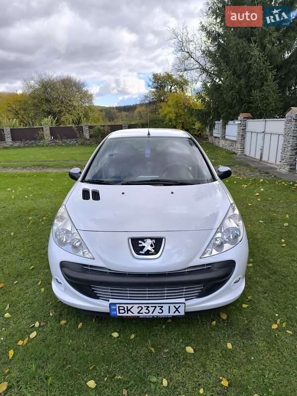 Peugeot 206+ 2010