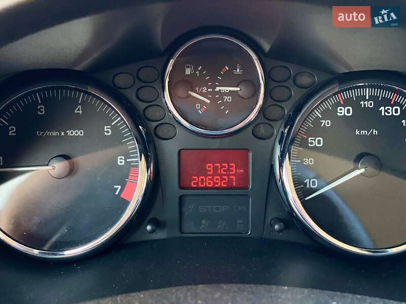 Хэтчбек Peugeot 206 plus 2009 в Киеве