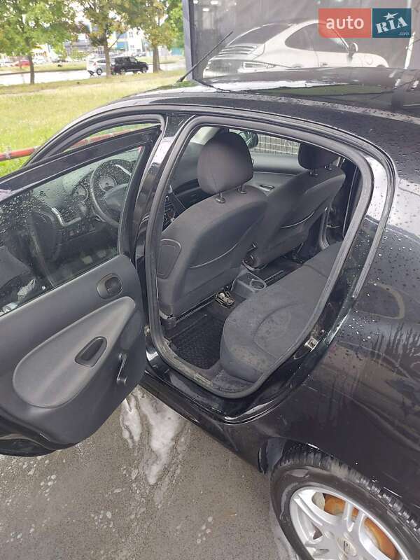 Хэтчбек Peugeot 206 plus 2010 в Запорожье