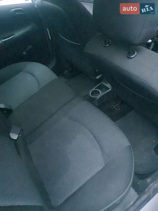 Хетчбек Peugeot 206+ 2011 в Івано-Франківську