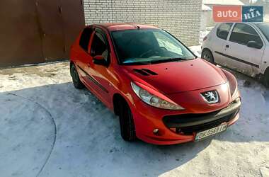 Хэтчбек Peugeot 206 plus 2011 в Вильбивном