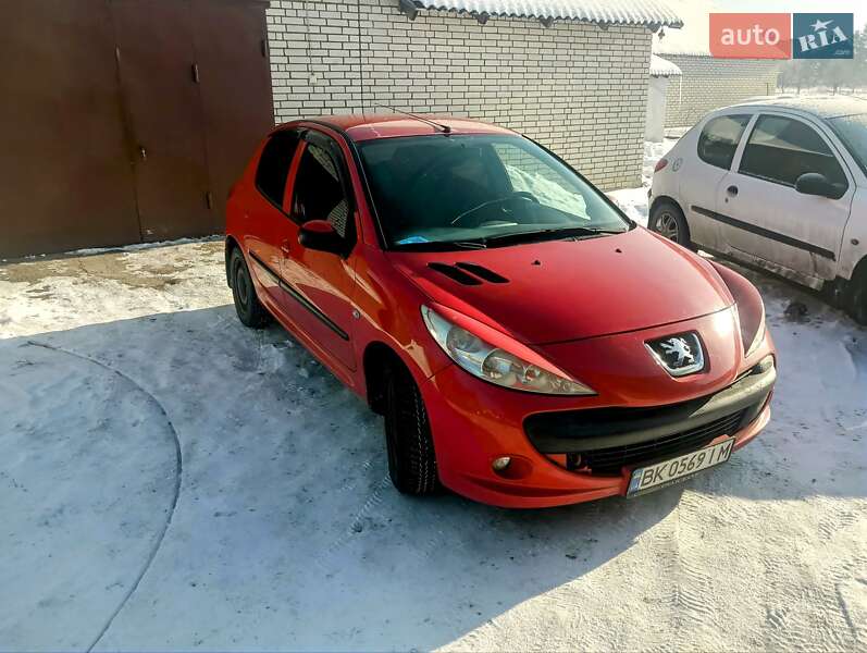 Peugeot 206 plus 2011 Peugeot 206 plus 2011