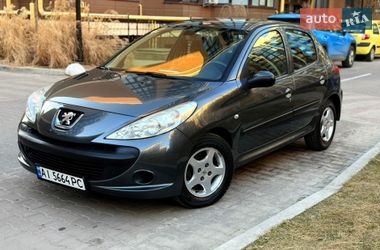 Хэтчбек Peugeot 206 plus 2012 в Киеве
