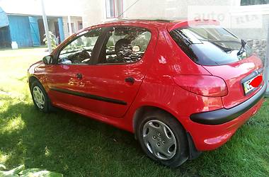 Седан Peugeot 206 1998 в Черновцах