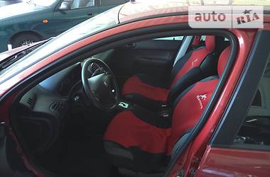 Хэтчбек Peugeot 206 2006 в Бердянске