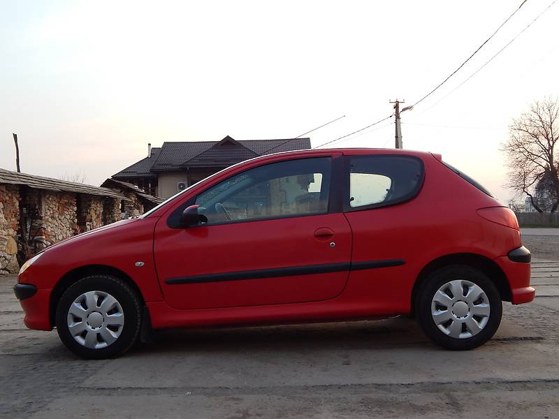 Peugeot 206 2005 года