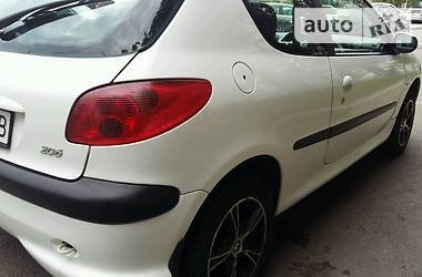 Хэтчбек Peugeot 206 2005 в Виннице