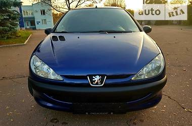 Хэтчбек Peugeot 206 2004 в Чернигове