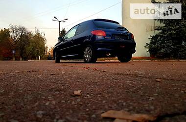 Хэтчбек Peugeot 206 2004 в Чернигове