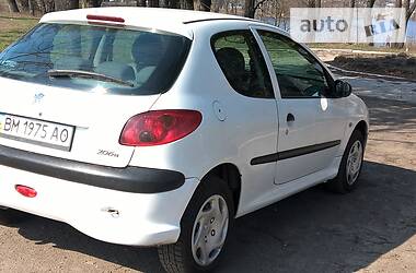 Хетчбек Peugeot 206 2004 в 