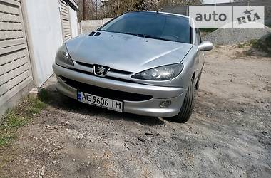 Хэтчбек Peugeot 206 2002 в Днепре