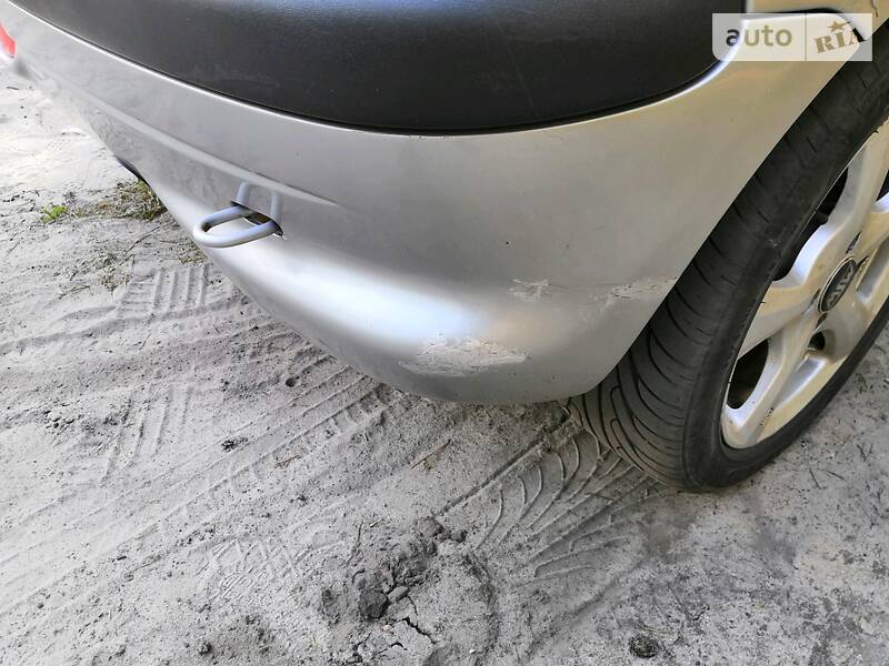 Хетчбек Peugeot 206 2000 в Києві
