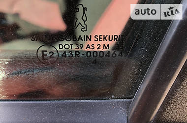 Хетчбек Peugeot 206 2004 в 